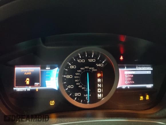 ✅ 2012 Ford Explorer XLT • VIN: 1FMHK8D87CGA38506 • Lot: 91302425. Listed on Copart with 180,070 mi. Free auction sales archive from the USA and detailed vehicle history report at DreamBid. Image 9.