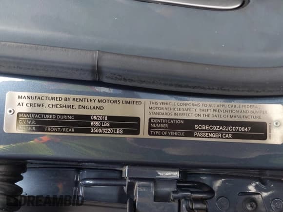✅ 2018 Bentley Flying Spur • VIN: SCBEC9ZA2JC070647 • Лот: 43317964. Опубликован ранее на IAAI с пробегом 60 360 миль. Бесплатный доступ к архиву аукционных продаж из США и подробный отчёт об истории автомобиля на DreamBid. Изображение 9.