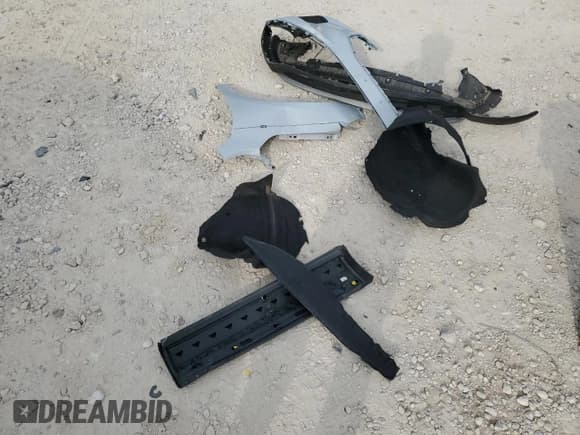 ✅ 2025 Ford Escape Active • VIN: 1FMCU0GN6SUA23034 • Lot: 89483705. Listed on Copart with 2,749 mi. Free auction sales archive from the USA and detailed vehicle history report at DreamBid. Image 13.