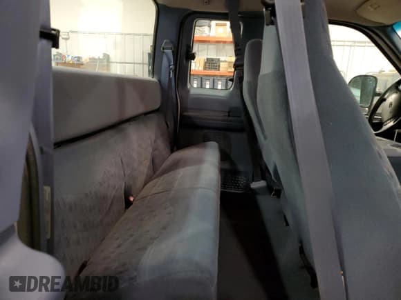 ✅ 1999 Ford F-250 XL • VIN: 1FTNX20S0XEA46262 • Lot: 52173695. Listed on Copart with 140,800 mi. Free auction sales archive from the USA and detailed vehicle history report at DreamBid. Image 10.