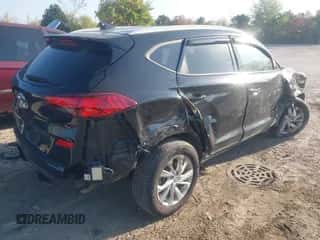 2019 Hyundai Tucson Value z VIN KM8J33A48KU925616, wystawiony jako IAAI lot #43364206 z przebiegiem 71 119 mil mil oraz . Historia ofert i sprzedaży dostępna na DreamBid. Obrazek 4.