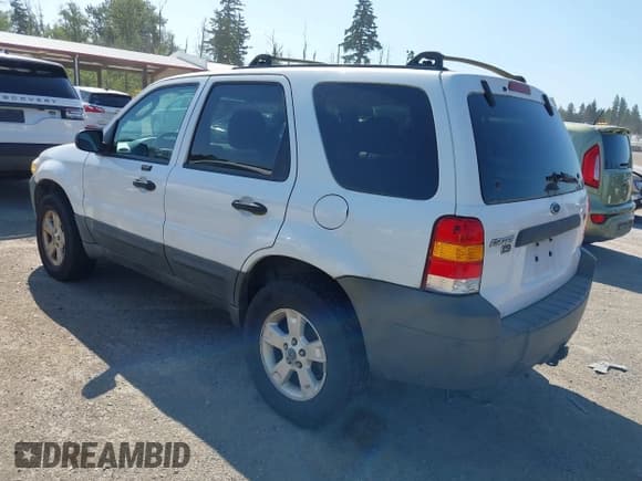 ✅ 2005 Ford Escape XLT • VIN: 1FMCU93195KE32796 • Лот: 42386457. Опубликован ранее на IAAI с пробегом 207 448 миль. Бесплатный доступ к архиву аукционных продаж из США и подробный отчёт об истории автомобиля на DreamBid. Изображение 3.