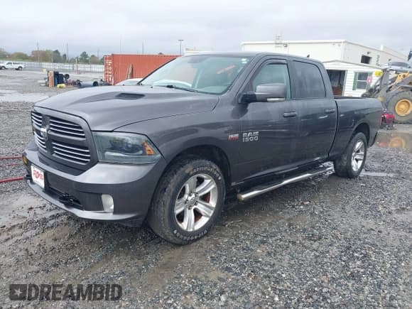 ✅ 2015 Ram 1500 Sport • VIN: 1C6RR7UT3FS602597 • Lot: 41858182. Wystawiony na IAAI z przebiegiem 171 840 mil. Bezpłatny archiwum sprzedaży aukcyjnych z USA i szczegółowy raport historii pojazdu na DreamBid. Zdjęcie 2.
