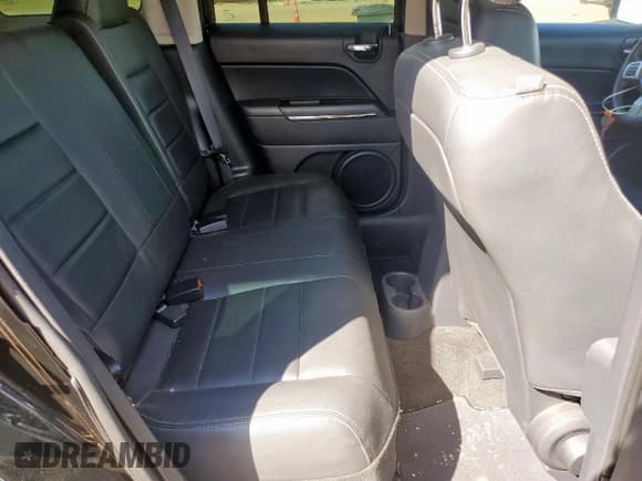✅ 2015 Jeep Patriot Limited • VIN: 1C4NJPCB1FD179594 • Lot: 83816695. Listed on Copart with 82,717 mi. Free auction sales archive from the USA and detailed vehicle history report at DreamBid. Image 10.