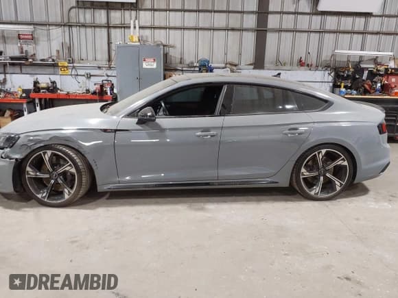 ✅ 2019 Audi RS 5 Sportback • VIN: WUABWCF59KA900990 • Lot: 43105092. Listed on IAAI with 71,658 mi. Free auction sales archive from the USA and detailed vehicle history report at DreamBid. Image 14.