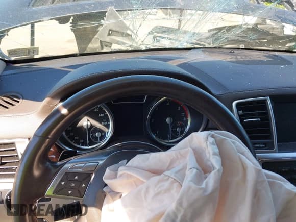 ✅ 2013 Mercedes-Benz GL 350 • VIN: 4JGDF2EE8DA201530 • Lot: 42155476. Listed on IAAI with Not provided. Free auction sales archive from the USA and detailed vehicle history report at DreamBid. Image 7.