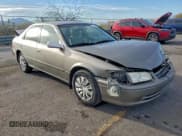 ✅ 2000 Toyota Camry LE • VIN: JT2BG22K9Y0507630 • Lot: 93785735. Wystawiony na Copart z przebiegiem 179 557 mil. Bezpłatny archiwum sprzedaży aukcyjnych z USA i szczegółowy raport historii pojazdu na DreamBid. Zdjęcie 4.