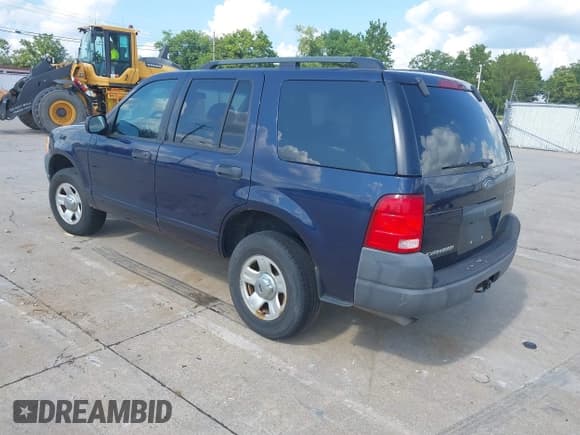 ✅ 2003 Ford Explorer XLS • VIN: 1FMZU72KX3ZA68174 • Lot: 42893950. Wystawiony na IAAI z przebiegiem 173 767 mil. Bezpłatny archiwum sprzedaży aukcyjnych z USA i szczegółowy raport historii pojazdu na DreamBid. Zdjęcie 3.