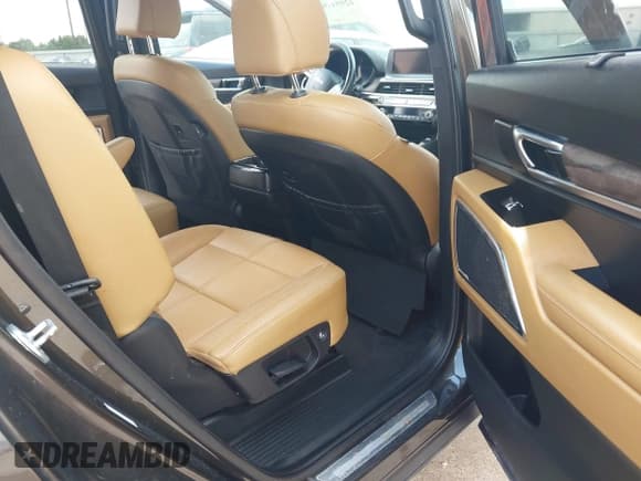 ✅ 2022 Kia Telluride SX • VIN: 5XYP54HC6NG238863 • Lot: 42951406. Listed on IAAI with 67,238 mi. Free auction sales archive from the USA and detailed vehicle history report at DreamBid. Image 8.