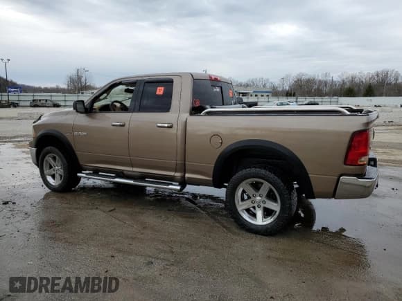 ✅ 2009 Dodge 1500 Laramie • VIN: 1D3HB18T49S763018 • Lot: 48915305. Wystawiony na Copart z przebiegiem Nie podano. Bezpłatny archiwum sprzedaży aukcyjnych z USA i szczegółowy raport historii pojazdu na DreamBid. Zdjęcie 2.