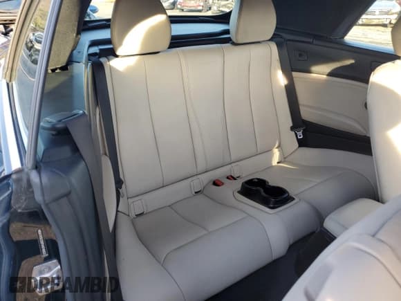 ✅ 2015 BMW 2 Series 228i • VIN: WBA1K5C55FV474053 • Лот: 81237664. Опубликован ранее на Copart с пробегом 61 930 миль. Бесплатный доступ к архиву аукционных продаж из США и подробный отчёт об истории автомобиля на DreamBid. Изображение 10.