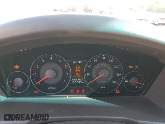 ✅ 2008 Kia Amanti • VIN: KNALD125185150579 • Lot: 46348545. Listed on Copart with 123,093 mi. Free auction sales archive from the USA and detailed vehicle history report at DreamBid. Image 9.