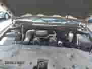 2008 Chevrolet Silverado 1500 Work Truck z VIN 1GCEC19X78Z163206, wystawiony jako IAAI lot #41654310 z przebiegiem 224 879 mil mil oraz . Historia ofert i sprzedaży dostępna na DreamBid. Obrazek 10.