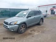 ✅ 2006 Toyota RAV4 • VIN: JTMBK35V665004400 • Lot: 42707720. Listed on IAAI with 278,728 mi. Free auction sales archive from the USA and detailed vehicle history report at DreamBid. Image 2.