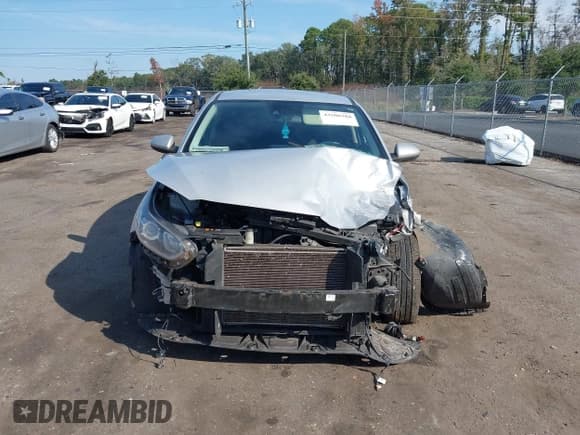 ✅ 2021 Kia Forte LXS • VIN: 3KPF24AD4ME266258 • Лот: 43500384. Опубликован ранее на IAAI с пробегом 181 024 миль. Бесплатный доступ к архиву аукционных продаж из США и подробный отчёт об истории автомобиля на DreamBid. Изображение 13.