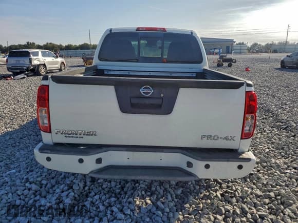 ✅ 2018 Nissan Frontier Pro-4X • VIN: 1N6AD0EV5JN768460 • Lot: 94796935. Listed on Copart with 82,142 mi. Free auction sales archive from the USA and detailed vehicle history report at DreamBid. Image 6.