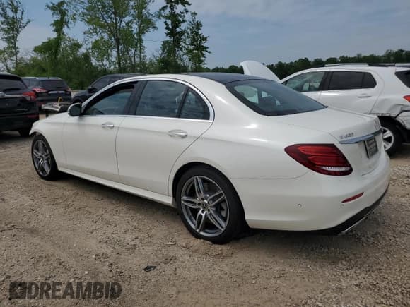 ✅ 2018 Mercedes-Benz E 400 • VIN: WDDZF6GB8JA381484 • Lot: 59561525. Listed on Copart with 69,367 mi. Free auction sales archive from the USA and detailed vehicle history report at DreamBid. Image 2.