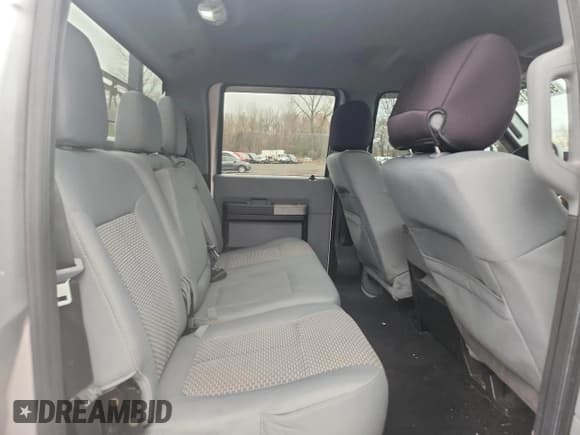 ✅ 2016 Ford F-250 XL • VIN: 1FT7W2B62GEC84741 • Lot: 92068815. Wystawiony na Copart z przebiegiem 154 495 mil. Bezpłatny archiwum sprzedaży aukcyjnych z USA i szczegółowy raport historii pojazdu na DreamBid. Zdjęcie 10.