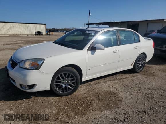 ✅ 2006 Chevrolet Malibu LTZ • VIN: 1G1ZU53846F167079 • Lot: 85569584. Wystawiony na Copart z przebiegiem 200 450 mil mil. Skorzystaj z bezpłatnego archiwum sprzedaży aukcyjnych z USA i zobacz szczegółowy raport historii pojazdu na DreamBid. Zdjęcie 1.