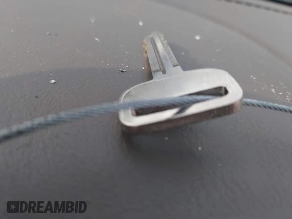 ✅ 1999 Toyota Corolla VE • VIN: 2T1BR12E9XC232710 • Лот: 43741518. Опубликован ранее на IAAI с пробегом 189 148 миль. Бесплатный доступ к архиву аукционных продаж из США и подробный отчёт об истории автомобиля на DreamBid. Изображение 11.