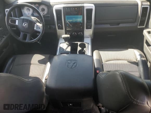 ✅ 2010 Dodge 1500 SLT • VIN: 1D7RV1GT0AS173804 • Lot: 49714605. Wystawiony na Copart z przebiegiem 125 558 mil. Bezpłatny archiwum sprzedaży aukcyjnych z USA i szczegółowy raport historii pojazdu na DreamBid. Zdjęcie 8.