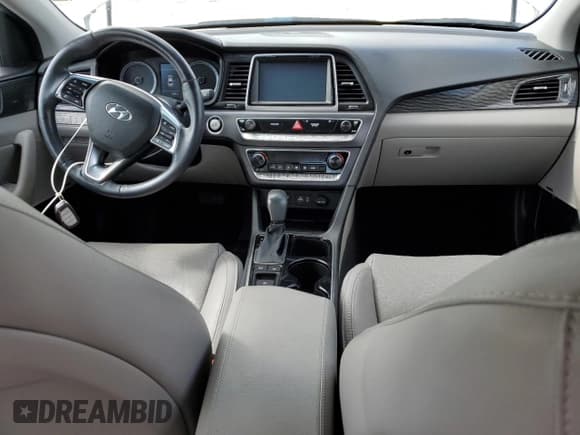 ✅ 2018 Hyundai Sonata Limited • VIN: 5NPE34AFXJH680226 • Lot: 49441203. Listed on Copart with 16,201 mi. Free auction sales archive from the USA and detailed vehicle history report at DreamBid. Image 8.