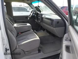 ✅ 2004 Chevrolet Suburban LS • VIN: 1GNFK16ZX4J115566 • Лот: 41702268. Опубликован ранее на IAAI с пробегом 243 572 миль. Бесплатный доступ к архиву аукционных продаж из США и подробный отчёт об истории автомобиля на DreamBid. Изображение 5.