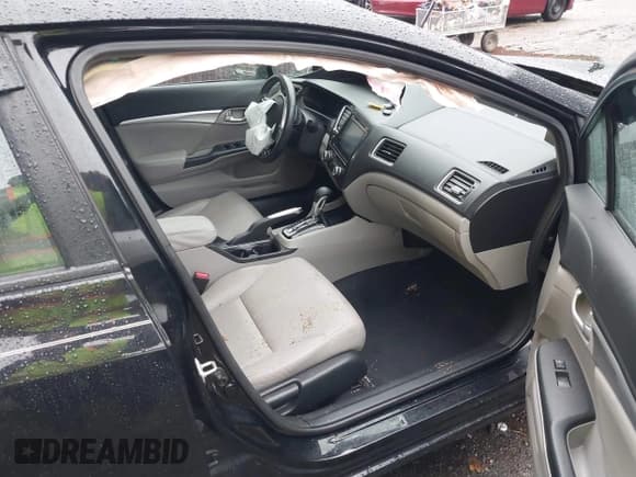 ✅ 2015 Honda Civic • VIN: 19XFB4F33FE000572 • Lot: 43542734. Listed on IAAI with 98,307 mi. Free auction sales archive from the USA and detailed vehicle history report at DreamBid. Image 5.