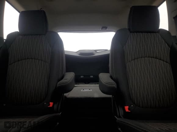 ✅ 2013 Chevrolet Traverse LT • VIN: 1GNKVGKD4DJ196972 • Lot: 75511234. Wystawiony na Copart z przebiegiem 178 410 mil. Bezpłatny archiwum sprzedaży aukcyjnych z USA i szczegółowy raport historii pojazdu na DreamBid. Zdjęcie 10.