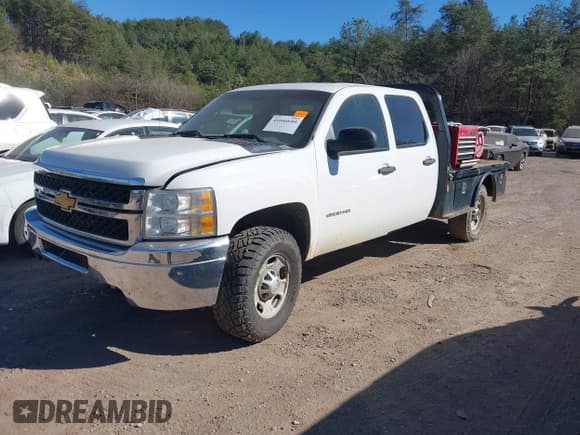 ✅ 2013 Chevrolet Silverado 2500HD LT • VIN: 1GC1CVEG8DF165845 • Lot: 41666605. Wystawiony na IAAI z przebiegiem 277 878 mil. Bezpłatny archiwum sprzedaży aukcyjnych z USA i szczegółowy raport historii pojazdu na DreamBid. Zdjęcie 2.