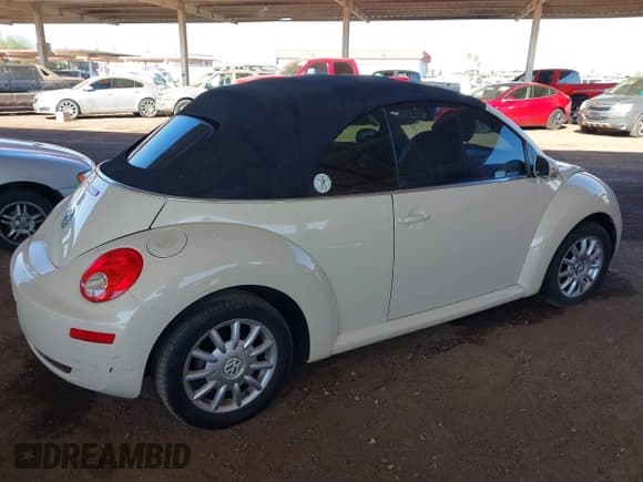 ✅ 2006 Volkswagen Beetle • VIN: 3VWPF31Y16M320269 • Lot: 41027071. Listed on IAAI with 188,238 mi. Free auction sales archive from the USA and detailed vehicle history report at DreamBid. Image 4.