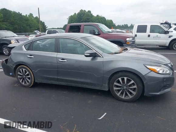 ✅ 2017 Nissan Altima SL • VIN: 1N4AL3AP3HC200654 • Lot: 42939992. Listed on IAAI with 134,797 mi. Free auction sales archive from the USA and detailed vehicle history report at DreamBid. Image 14.