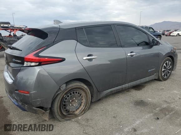 ✅ 2019 Nissan LEAF S • VIN: 1N4AZ1CP2KC303412 • Лот: 70942095. Опубликован ранее на Copart с пробегом 84 786 миль. Бесплатный доступ к архиву аукционных продаж из США и подробный отчёт об истории автомобиля на DreamBid. Изображение 3.
