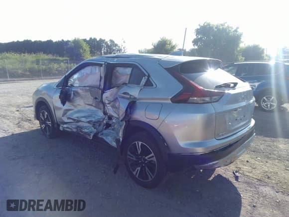 ✅ 2024 Mitsubishi Eclipse Cross SE • VIN: JA4ATWAA9RZ062098 • Лот: 42571467. Опубликован ранее на IAAI с пробегом 23 228 миль. Бесплатный доступ к архиву аукционных продаж из США и подробный отчёт об истории автомобиля на DreamBid. Изображение 3.