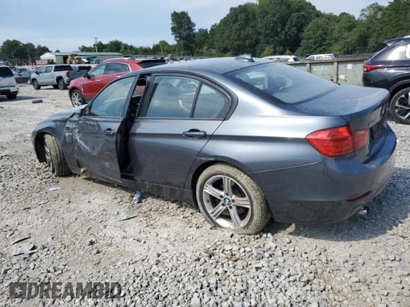 ✅ 2014 BMW 3 Series 320i xDrive • VIN: WBA3C3C53EF985330 • Lot: 68768235. Listed on Copart with 122,620 mi. Free auction sales archive from the USA and detailed vehicle history report at DreamBid. Image 2.