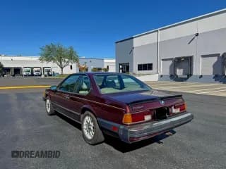 ✅ 1984 BMW 6 Series • VIN: WBAEB7402E6728083 • Lot: 94196905. Wystawiony na Copart z przebiegiem 291 737 mil. Bezpłatny archiwum sprzedaży aukcyjnych z USA i szczegółowy raport historii pojazdu na DreamBid. Zdjęcie 3.