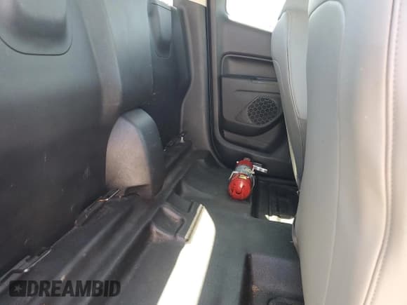 ✅ 2017 Chevrolet Colorado 2WD WT • VIN: 1GCHSBEA4H1171186 • Лот: 68994134. Опубликован ранее на Copart с пробегом 95 993 миль. Бесплатный доступ к архиву аукционных продаж из США и подробный отчёт об истории автомобиля на DreamBid. Изображение 10.