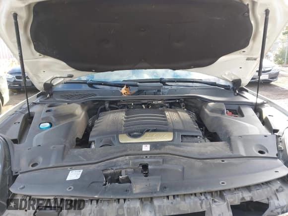 ✅ 2017 Porsche Cayenne • VIN: WP1AA2A27HKA89402 • Lot: 43834231. Listed on IAAI with 108,147 mi. Free auction sales archive from the USA and detailed vehicle history report at DreamBid. Image 10.