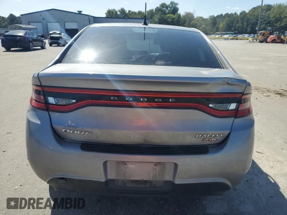 ✅ 2016 Dodge Dart SXT • VIN: 1C3CDFBB8GD529643 • Lot: 81985105. Wystawiony na Copart z przebiegiem 107 242 mil. Bezpłatny archiwum sprzedaży aukcyjnych z USA i szczegółowy raport historii pojazdu na DreamBid. Zdjęcie 6.