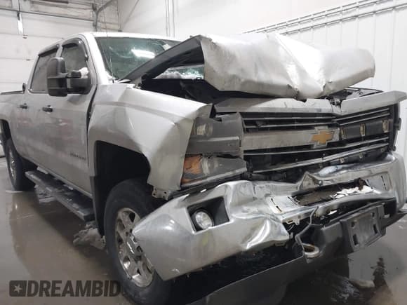 ✅ 2015 Chevrolet Silverado 2500HD LT • VIN: 1GC1KVEG0FF128133 • Lot: 43741035. Listed on IAAI with 47,650 mi. Free auction sales archive from the USA and detailed vehicle history report at DreamBid. Image 6.