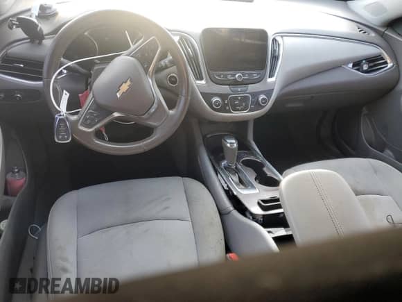 2017 Chevrolet Malibu LT z VIN 1G1ZE5ST8HF171660, wystawiony jako Copart lot #84926595 z przebiegiem Nie podano mil oraz Szkoda całkowita • Salvage title. Historia ofert i sprzedaży dostępna na DreamBid. Obrazek 8.