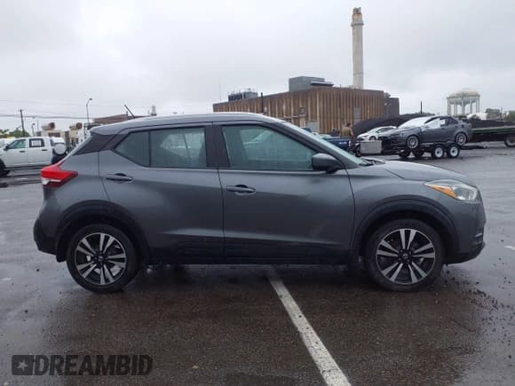✅ 2019 Nissan Kicks SR • VIN: 3N1CP5CUXKL534006 • Лот: 43032059. Опубликован ранее на IAAI с пробегом 109 595 миль. Бесплатный доступ к архиву аукционных продаж из США и подробный отчёт об истории автомобиля на DreamBid. Изображение 13.