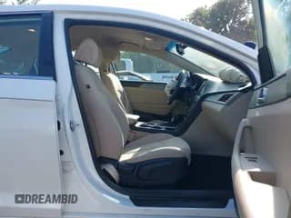 ✅ 2016 Hyundai Sonata SE • VIN: 5NPE24AFXGH421859 • Лот: 43198351. Опубликован ранее на IAAI с пробегом 68 275 миль. Бесплатный доступ к архиву аукционных продаж из США и подробный отчёт об истории автомобиля на DreamBid. Изображение 5.