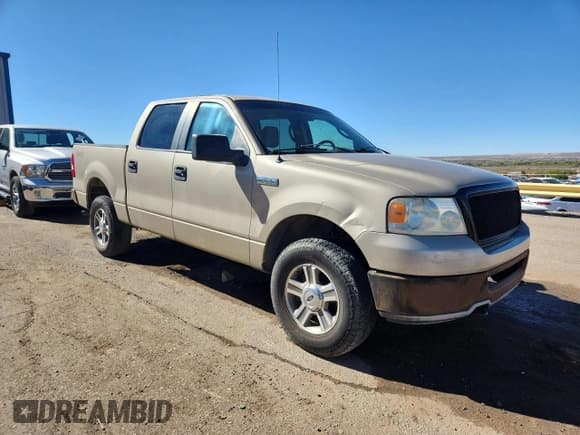 ✅ 2007 Ford F-150 XLT • VIN: 1FTRW14W77KD12681 • Lot: 90317905. Wystawiony na Copart z przebiegiem 260 764 mil. Bezpłatny archiwum sprzedaży aukcyjnych z USA i szczegółowy raport historii pojazdu na DreamBid. Zdjęcie 4.