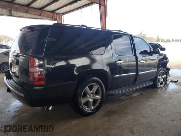 ✅ 2013 Chevrolet Suburban LTZ • VIN: 1GNSCKE00DR188905 • Lot: 46224845. Wystawiony na Copart z przebiegiem 212 260 mil. Bezpłatny archiwum sprzedaży aukcyjnych z USA i szczegółowy raport historii pojazdu na DreamBid. Zdjęcie 3.