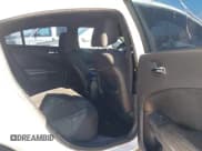 ✅ 2013 Dodge Charger SE • VIN: 2C3CDXBG4DH683752 • Lot: 43597017. Wystawiony na IAAI z przebiegiem 237 399 mil. Bezpłatny archiwum sprzedaży aukcyjnych z USA i szczegółowy raport historii pojazdu na DreamBid. Zdjęcie 8.