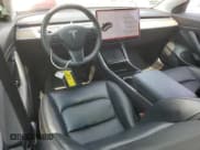 ✅ 2020 Tesla Model 3 Standard Range Plus • VIN: 5YJ3E1EA7LF737711 • Lot: 57308885. Wystawiony na Copart z przebiegiem 62 791 mil. Bezpłatny archiwum sprzedaży aukcyjnych z USA i szczegółowy raport historii pojazdu na DreamBid. Zdjęcie 8.