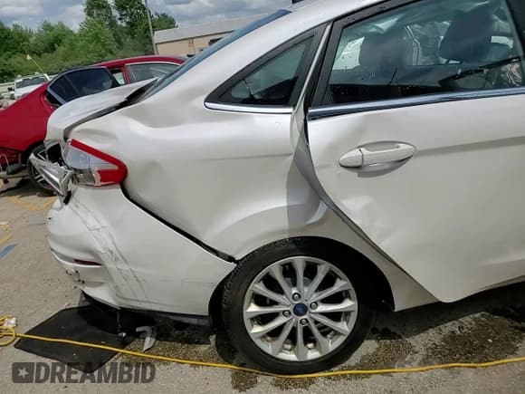 ✅ 2017 Ford Fiesta Titanium • VIN: 3FADP4CJ9HM139406 • Лот: 64456345. Опубликован ранее на Copart с пробегом Не указан. Бесплатный доступ к архиву аукционных продаж из США и подробный отчёт об истории автомобиля на DreamBid. Изображение 13.