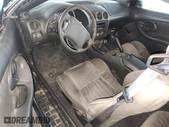 ✅ 1993 Pontiac Firebird Firebird • VIN: 2G2FS22S0P2212554 • Лот: 91488885. Опубликован ранее на Copart с пробегом 92 074 миль. Бесплатный доступ к архиву аукционных продаж из США и подробный отчёт об истории автомобиля на DreamBid. Изображение 8.