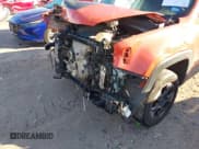 ✅ 2017 Jeep Renegade Sport • VIN: ZACCJBAB0HPG21086 • Lot: 43572267. Wystawiony na IAAI z przebiegiem 67 612 mil. Bezpłatny archiwum sprzedaży aukcyjnych z USA i szczegółowy raport historii pojazdu na DreamBid. Zdjęcie 6.